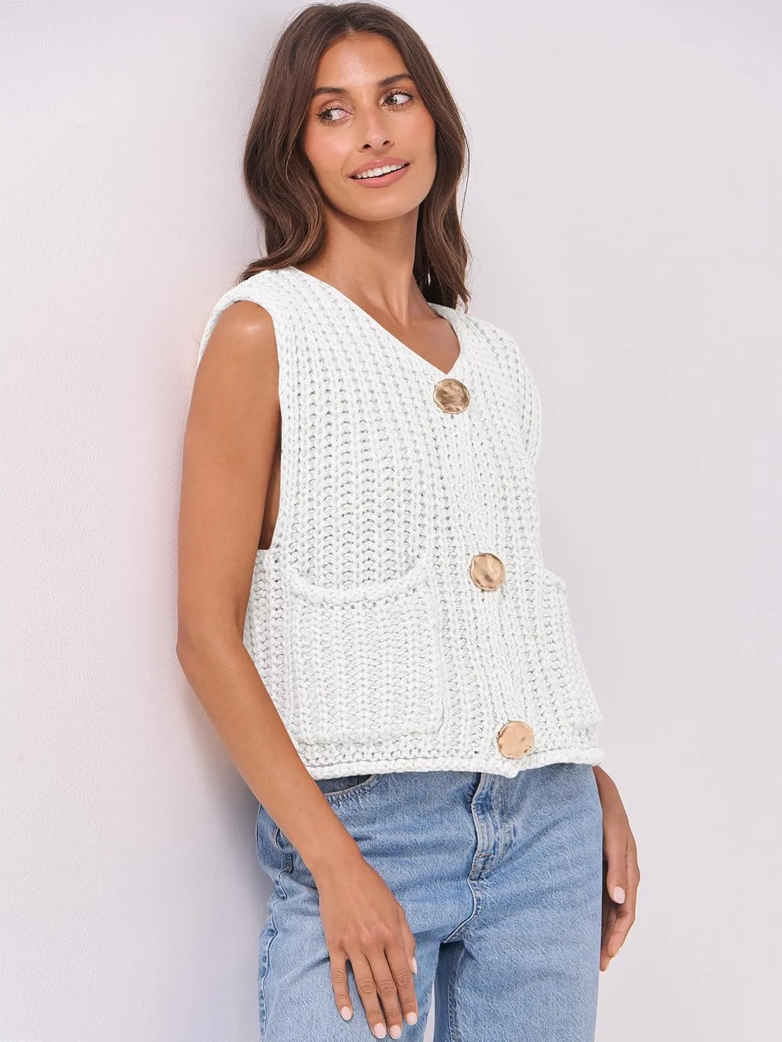 ANRABESS Women Chunky Knit Sweater Vest Button Down Casual Sleeveless Cardigan with Pockets Spring Trendy Outfits 2025