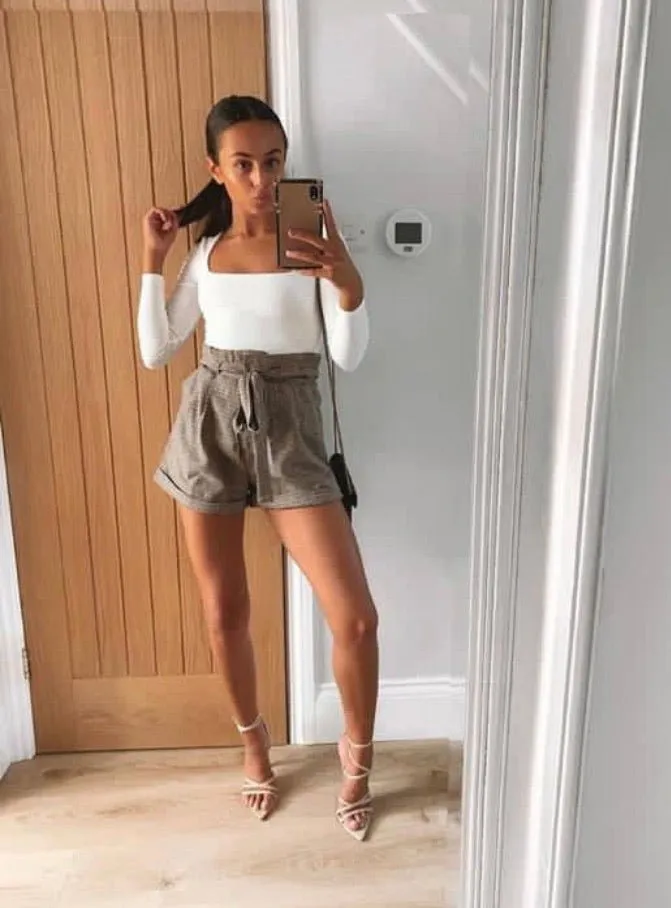Checked self belt Shorts
